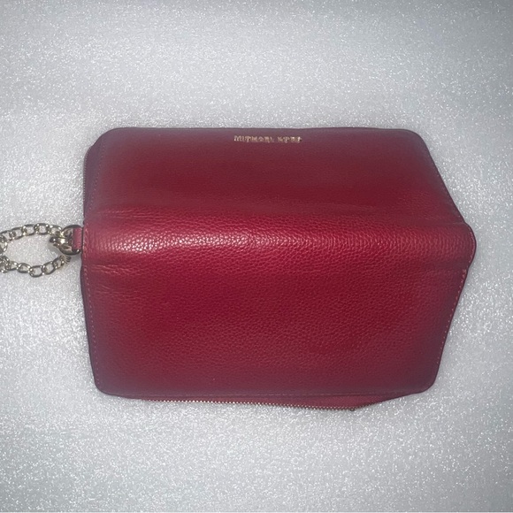 ♥️🌺♥️ Michael Kors large wallet (red wine color ) - Picture 9 of 17